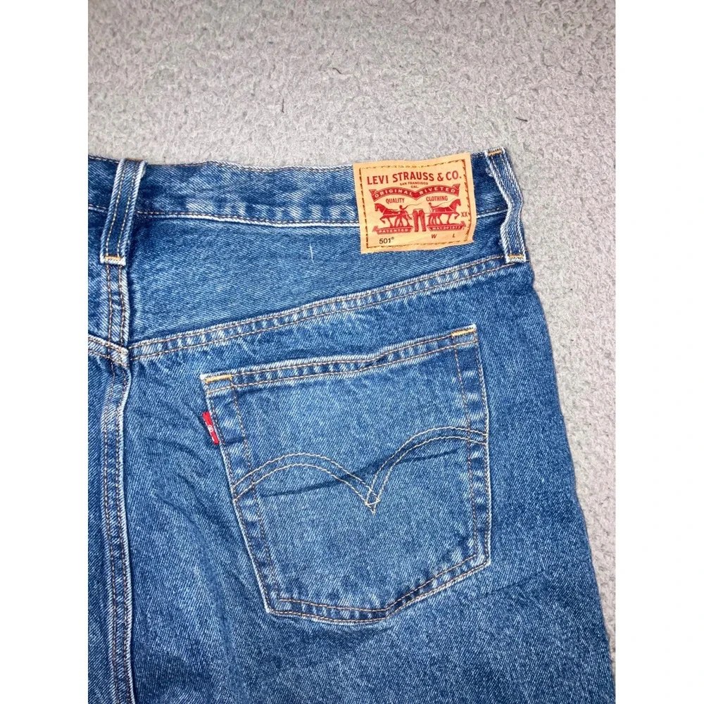 Levi's 501 Shorts Women 34 Blue High Rise Button Fly Jorts Medium Wash Timeless - Picture 15 of 16